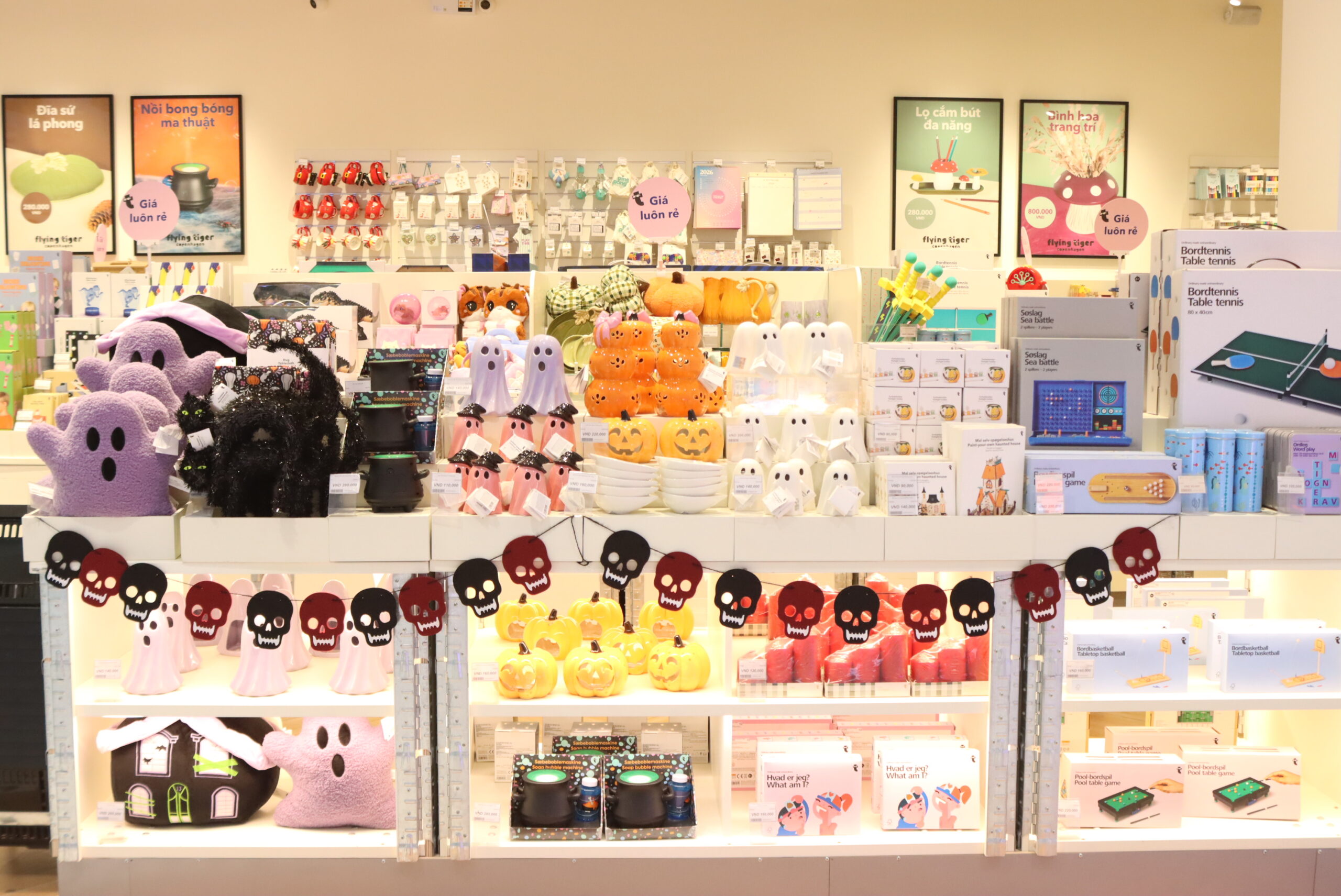 Những vật dụng trang trí, vui chơi thú vị dành cho bé dịp lễ Halloween