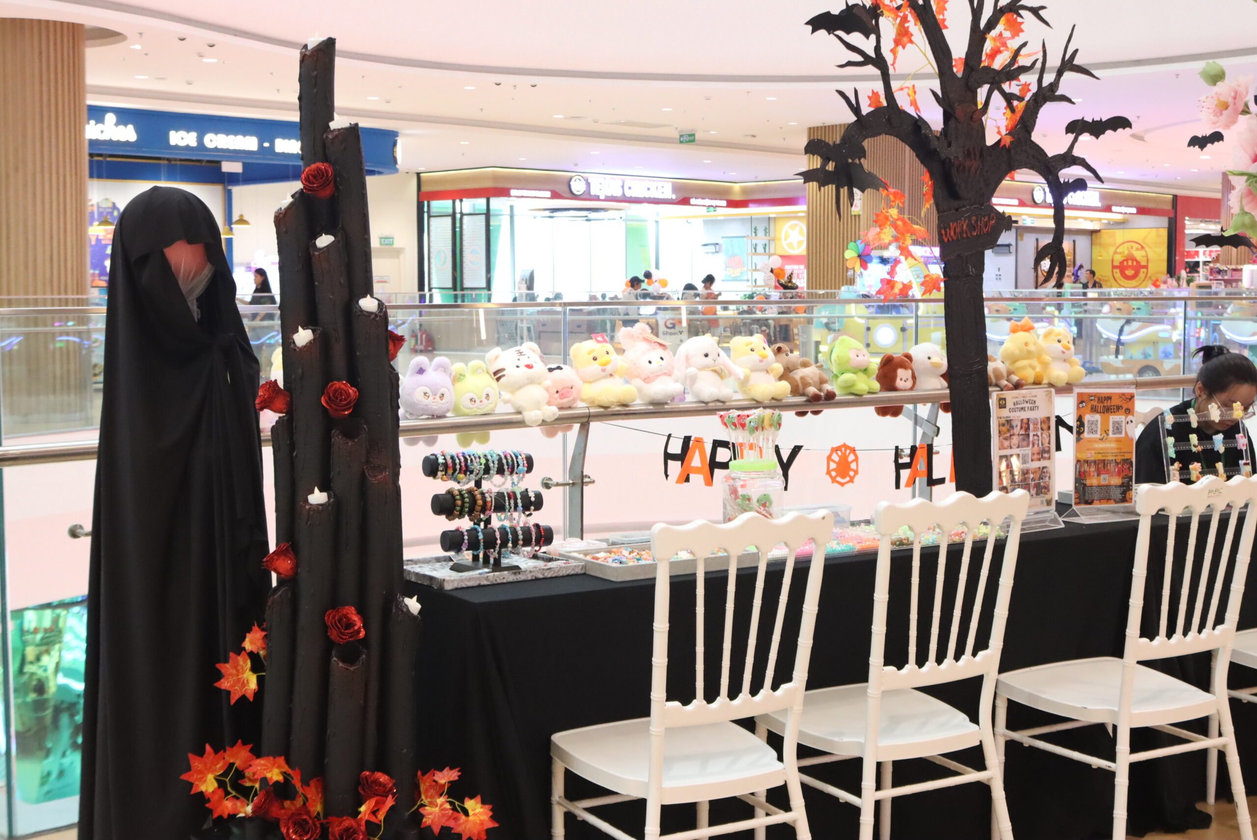 Workshop Halloween cho bé tại trung tâm thương mại