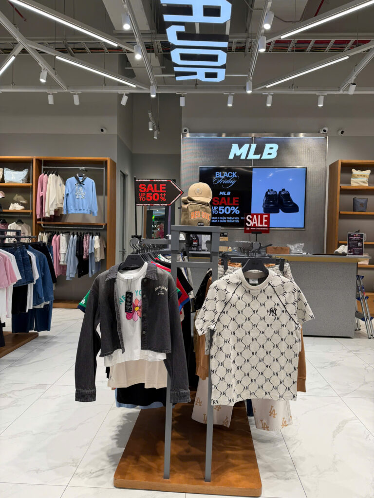 Thương hiệu MLB gia nhập đường đua giảm giá