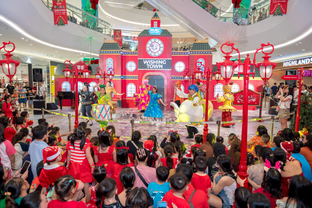 Vỡ kịch Người Đẹp & Quái Vật vui nhộn, hài hước