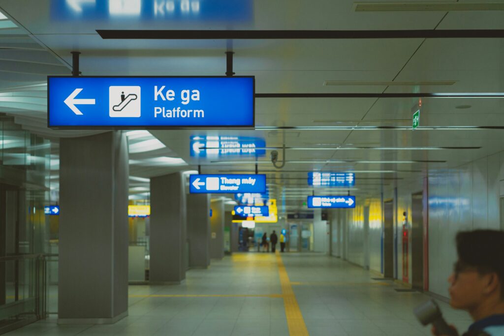 Khung cảnh vibe Hàn tại Ga Metro