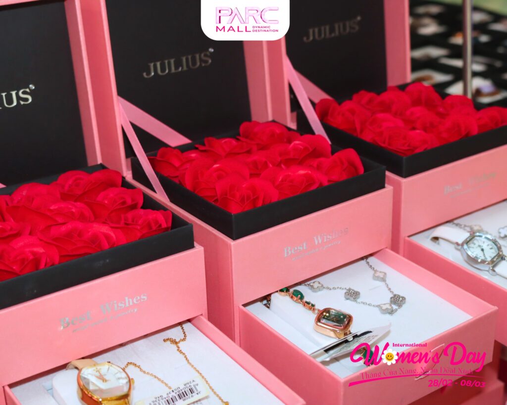 vô vàn phần quà tặng cho phái đẹp nhân ngày 08.03