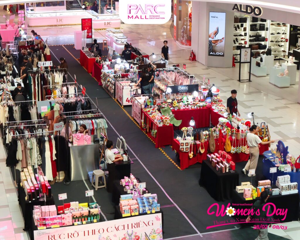 Hội chợ ưu đãi tại sảnh sự kiện PARC MALL
