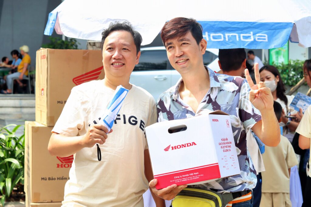 Chương trình quà tặng dành cho khách hàng khi tham gia