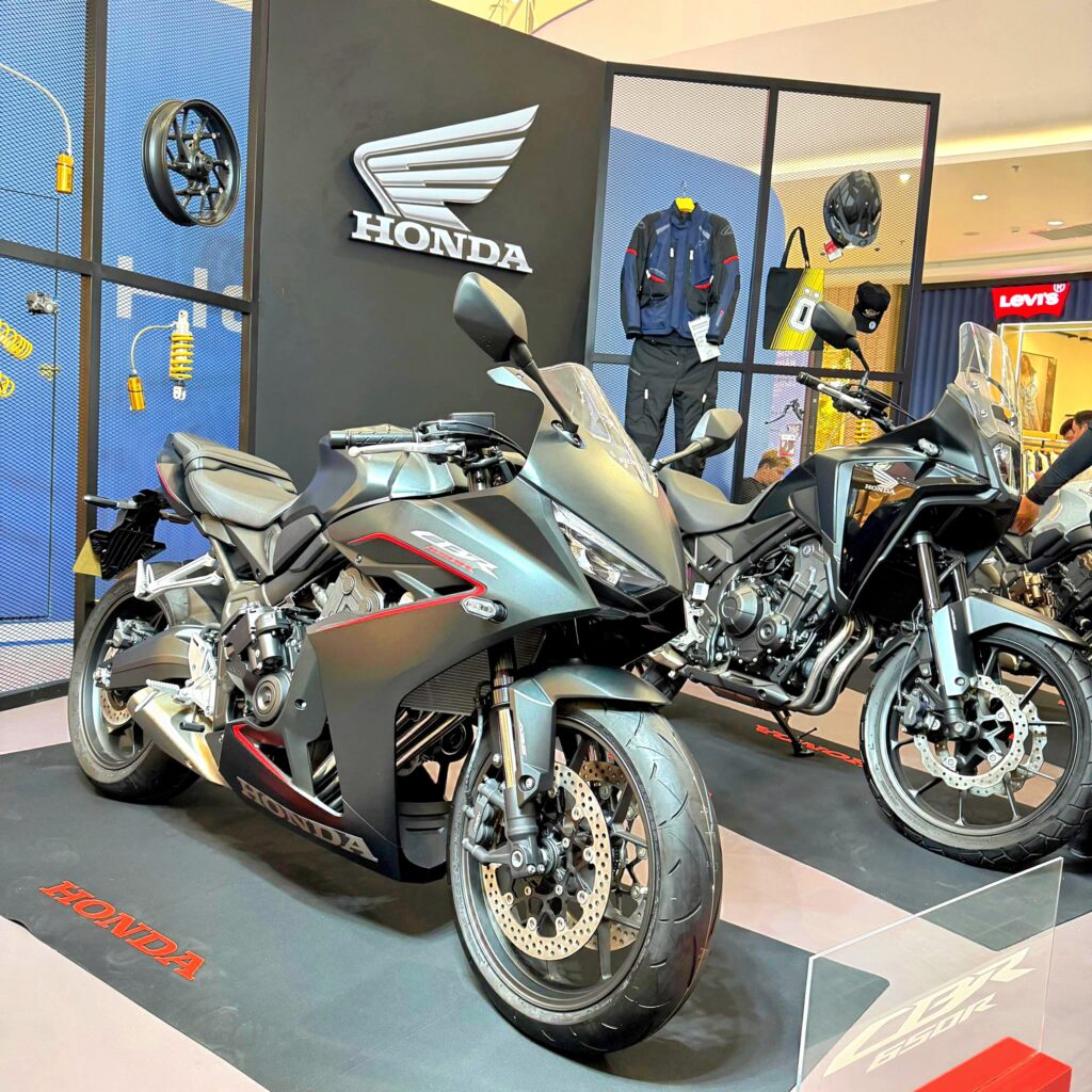 Đa dạng các dòng xe PKL của Honda được trưng bày tại sảnh PARC MALL - Tầng 1