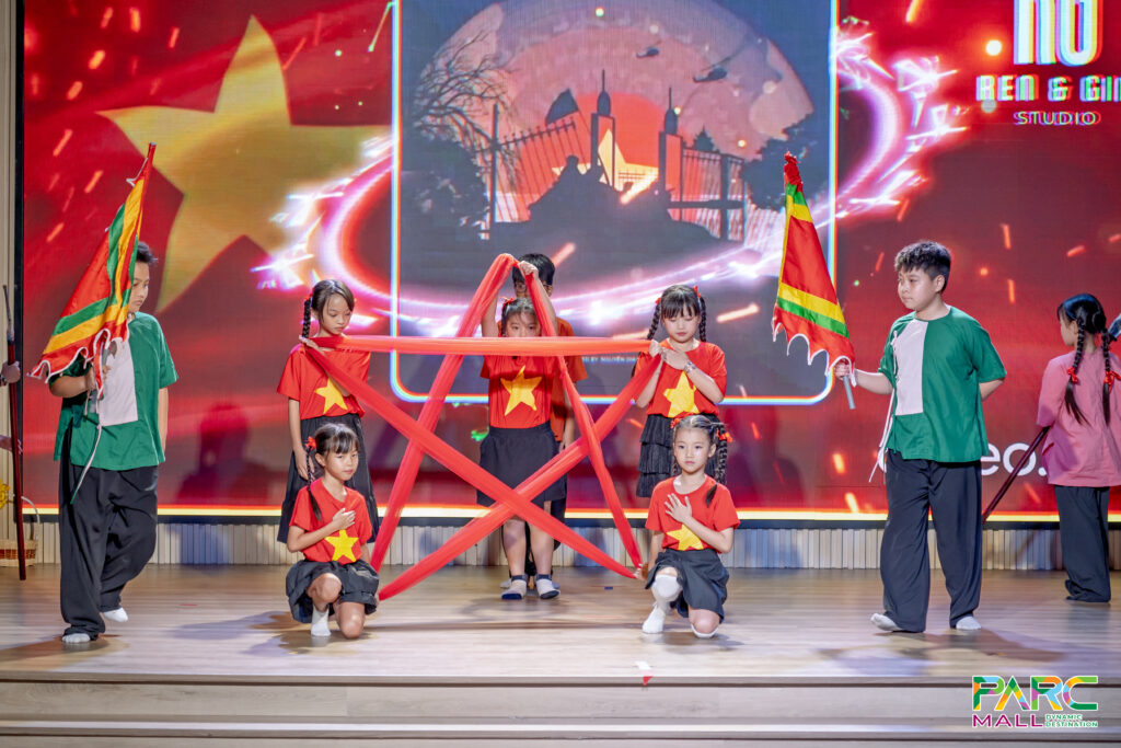 13 tiết mục văn nghệ hoàn tráng tại chương trình Liên Hoan Búp Măng Non