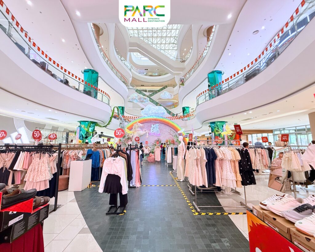 Hội chợ thời trang tại sảnh sự kiện PARC MALL