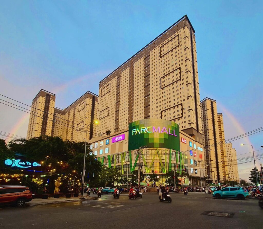 Trung tâm thương mại PARC MALL